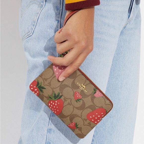 Coach Corner Zip Wristlet In Signature Canvas With Wild Strawberry Print - Picture 3 of 7